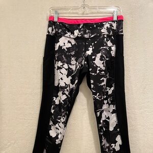 2 Pair Capri Workout/Yoga Legging!